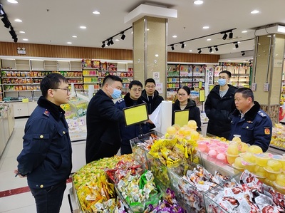 市市場監(jiān)管局開展專項抽查 筑牢塑料制品與藥品零售質(zhì)量安全防線